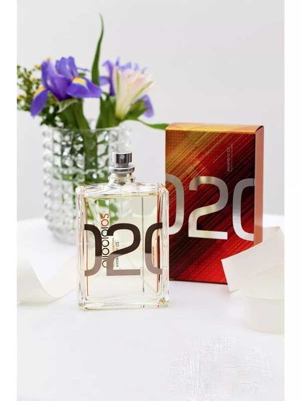 خرید عطر ادکلن اسنتریک مولکول 02